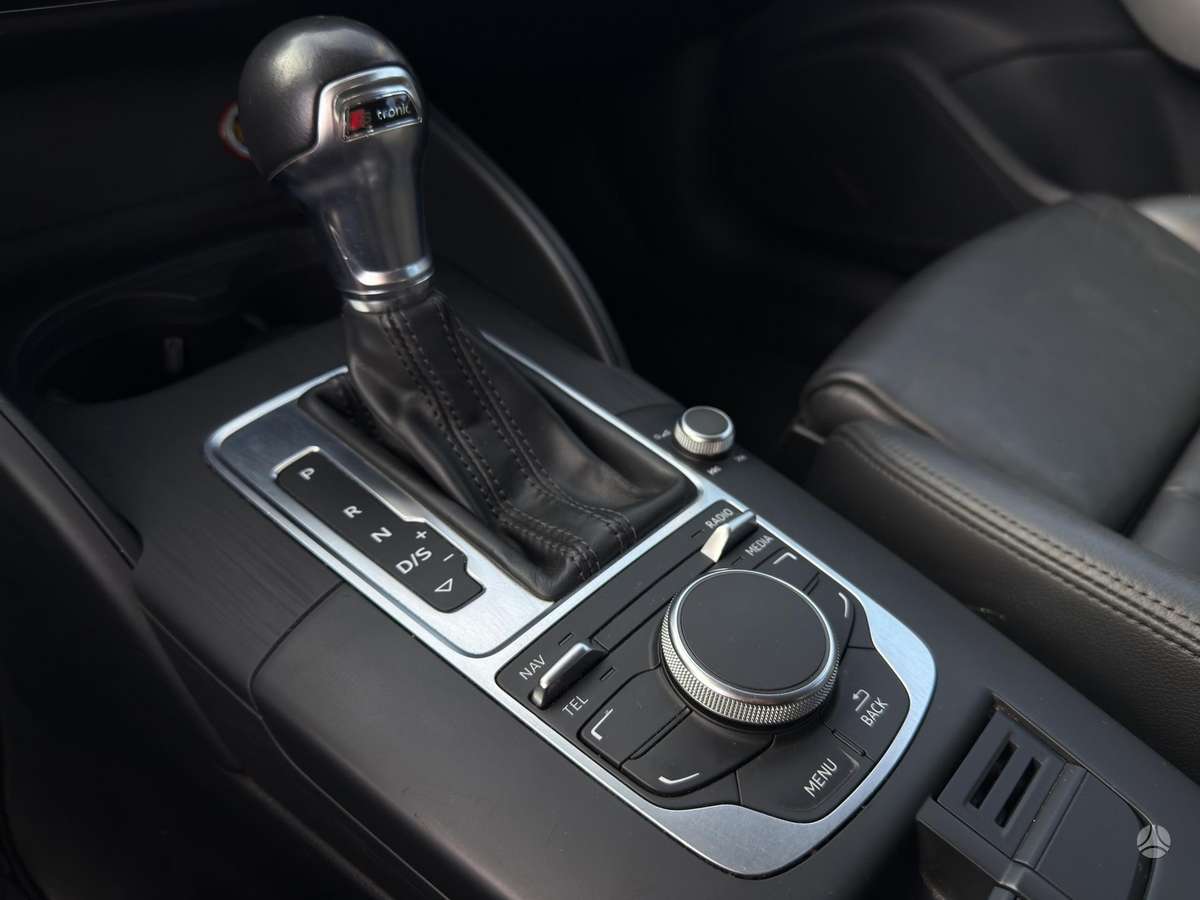 Audi A3, 1.6 l., Хэтчбек