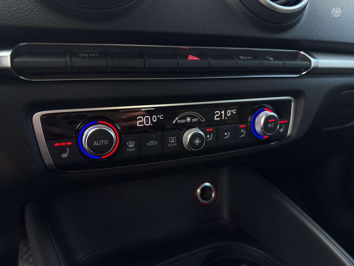Audi A3, 1.6 l., Хэтчбек