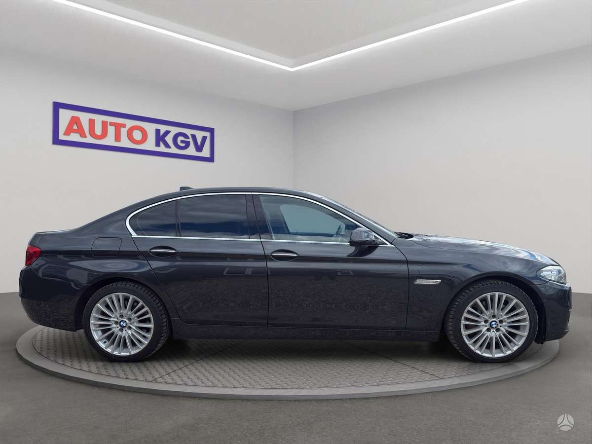 BMW 550, 4.4 l., Седан