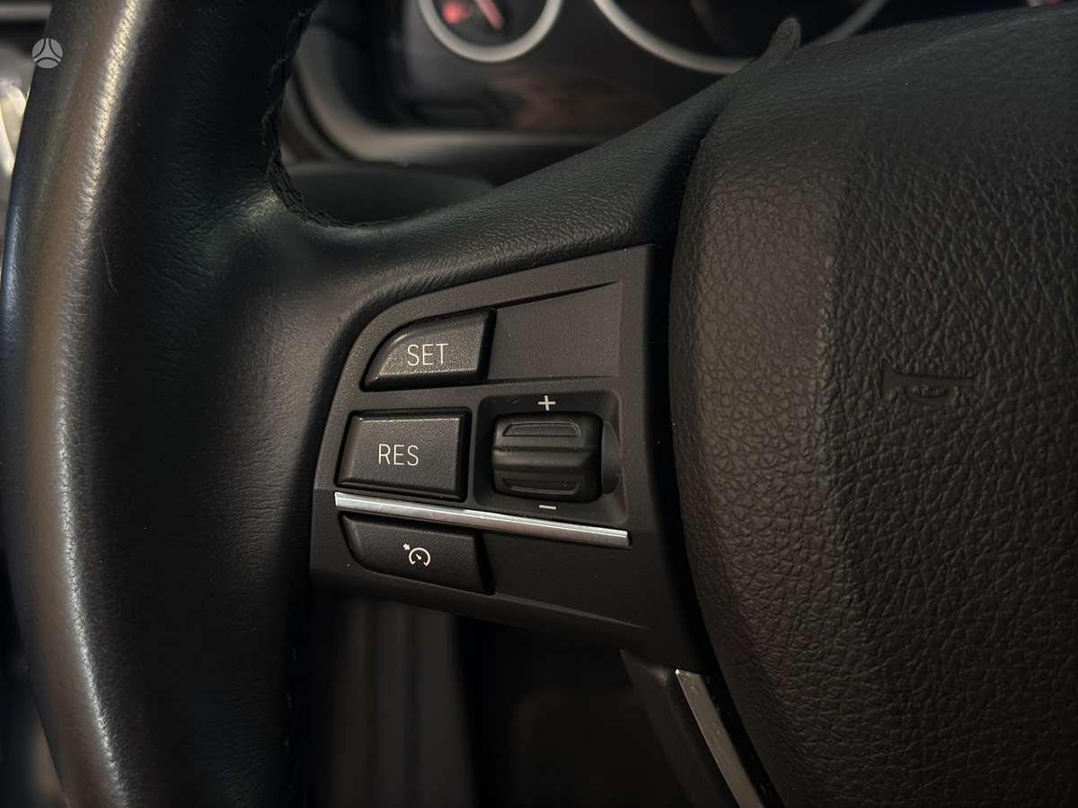 BMW 528, 2.0 l., Седан