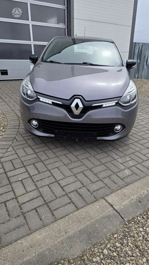 Renault Clio - 1