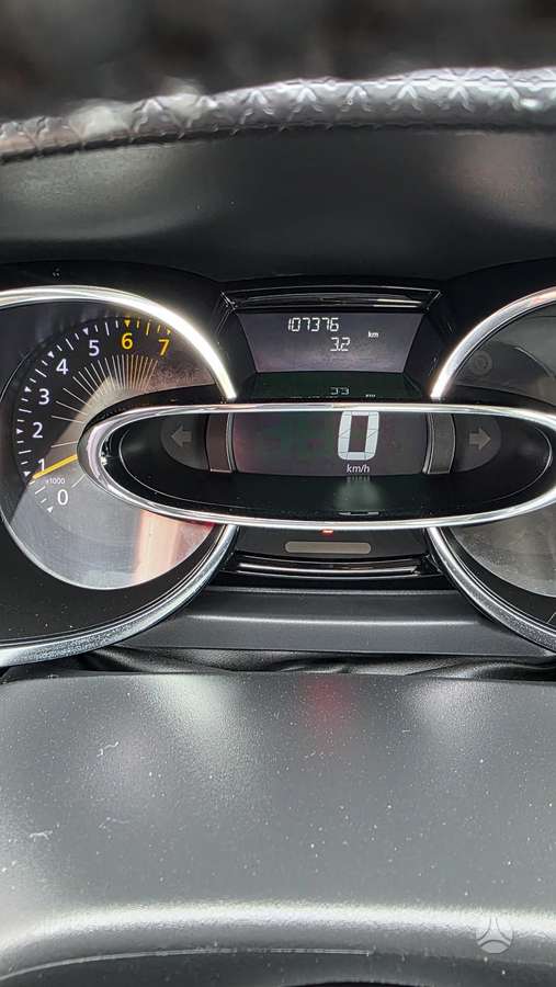Renault Clio - 8