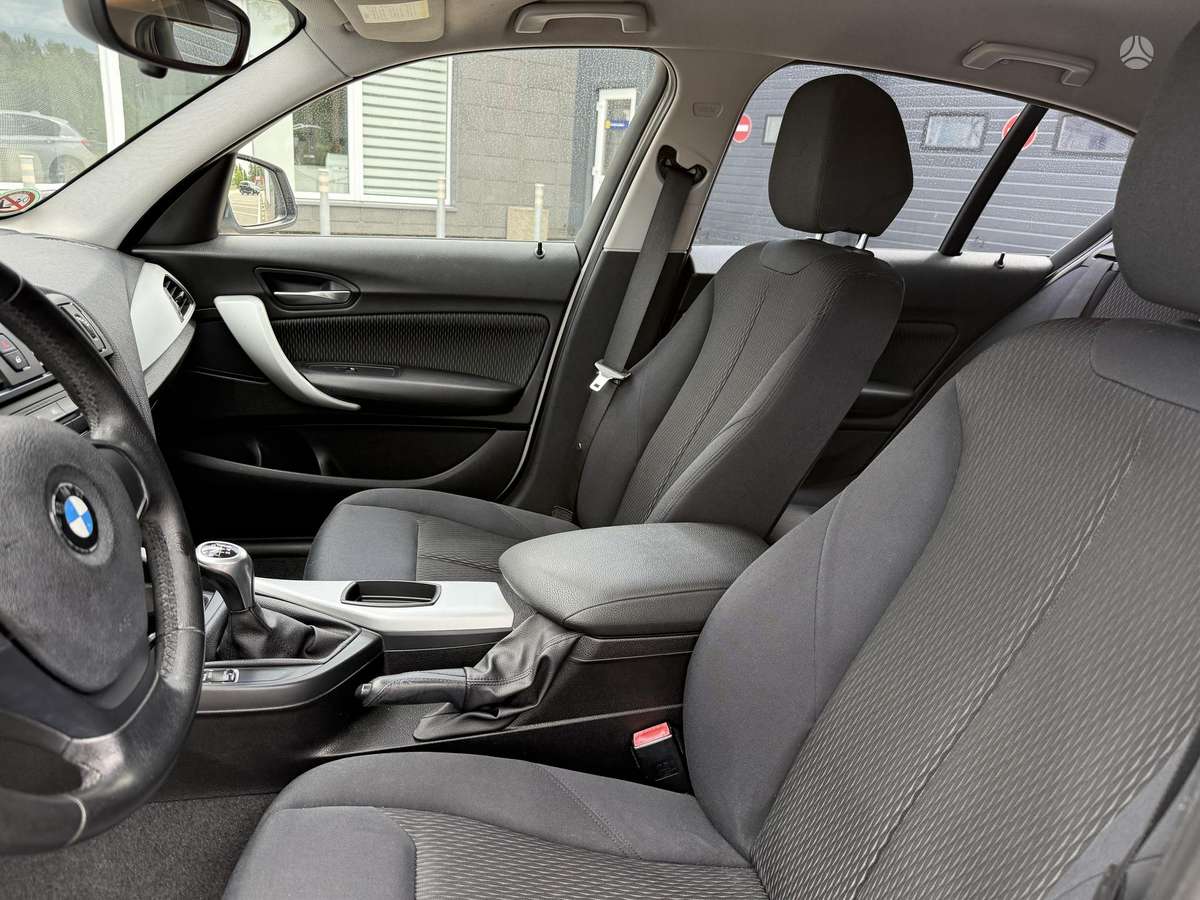 BMW 114, 1.6 l., hatchback