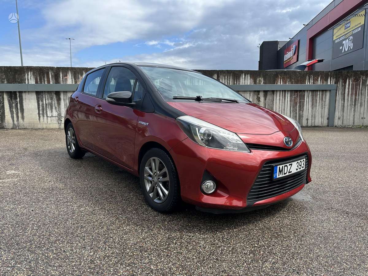 Toyota Yaris - 1