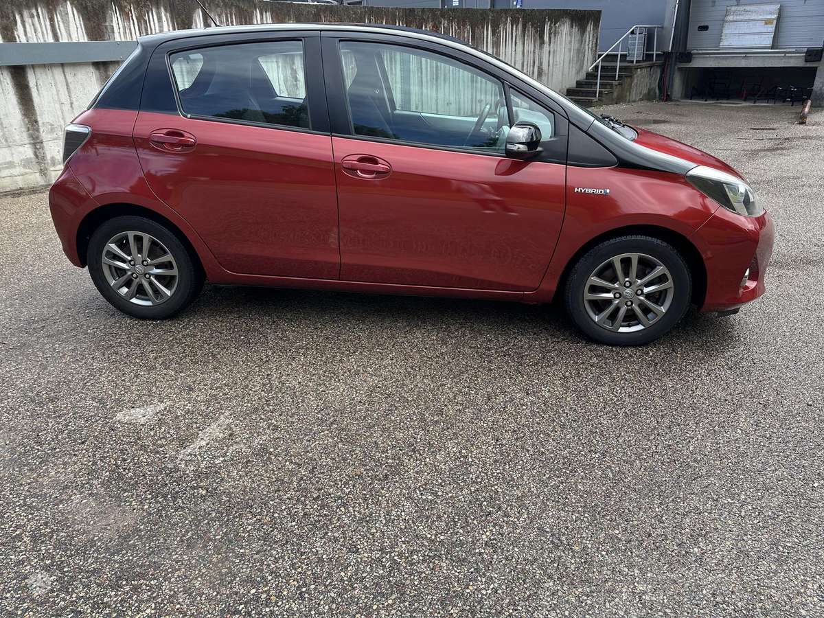 Toyota Yaris - 4