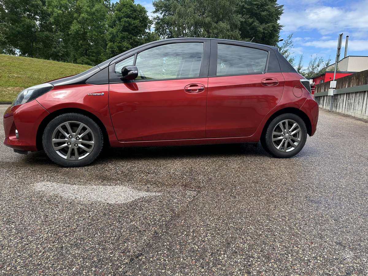 Toyota Yaris - 6