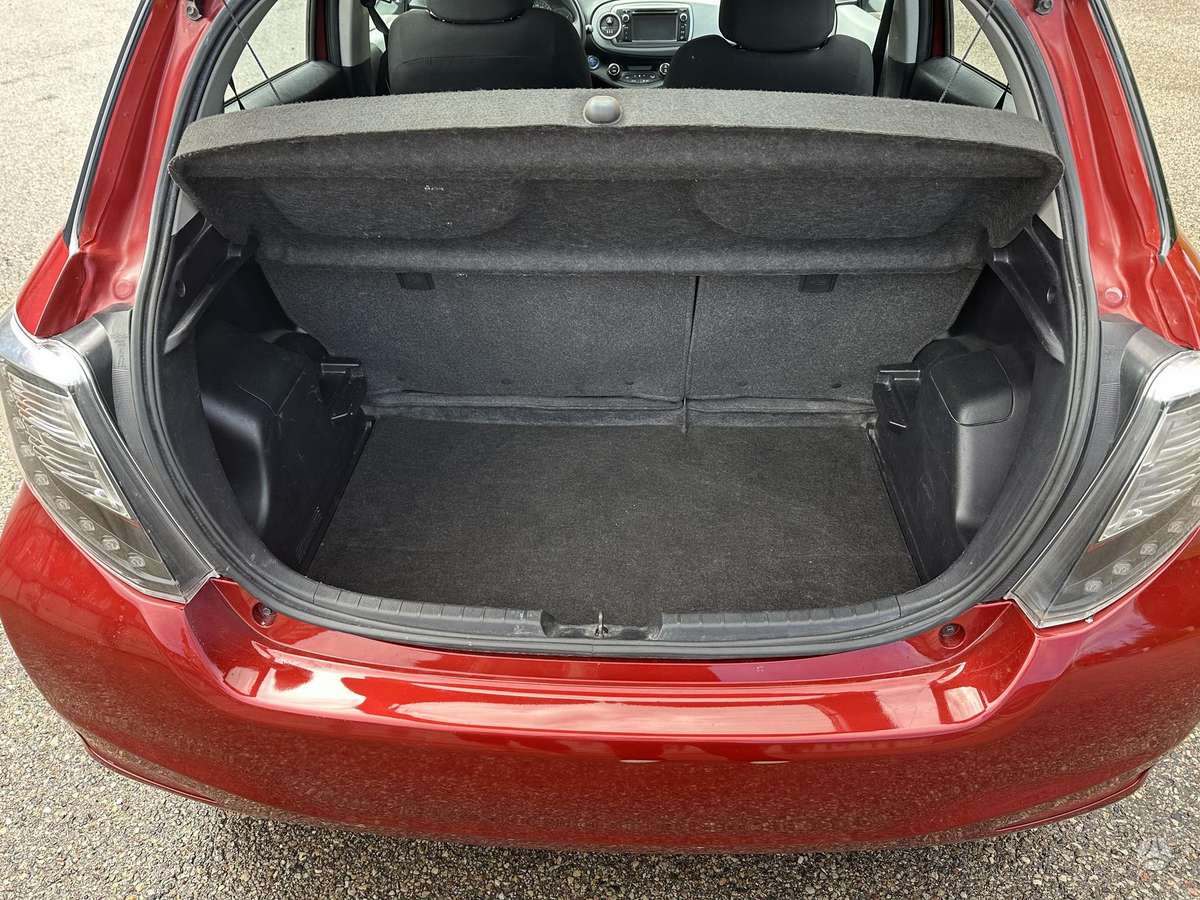 Toyota Yaris - 7