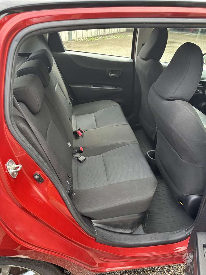 Toyota Yaris - 8