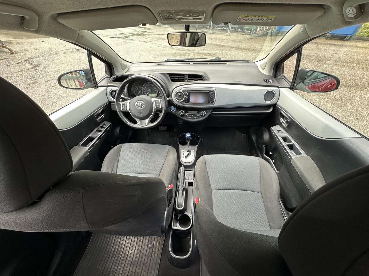 Toyota Yaris - 9
