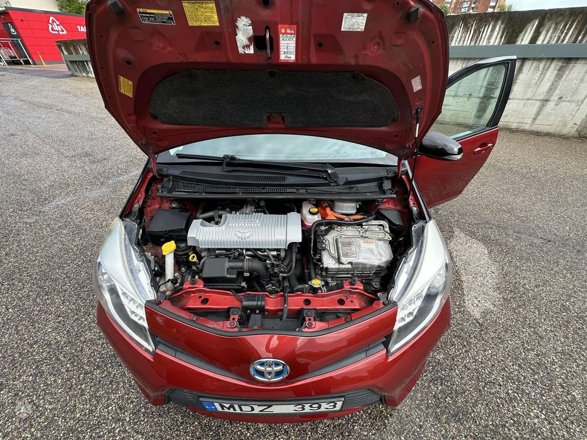 Toyota Yaris - 11