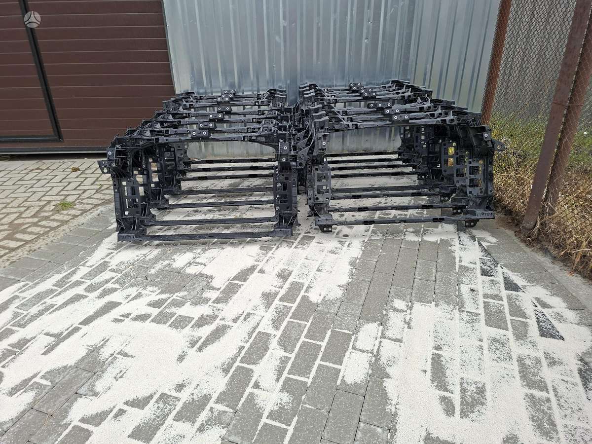 Audi SQ7 body parts