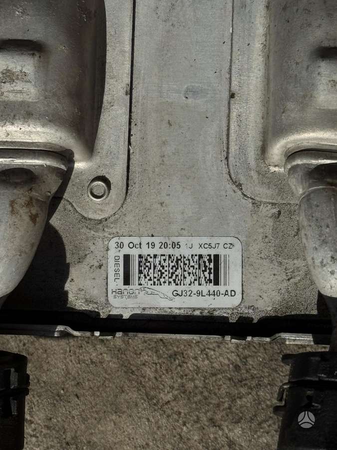 Land Rover Evoque детали двигателя