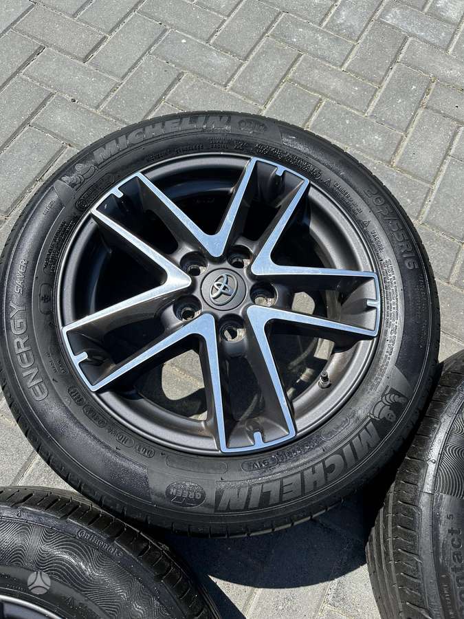 Toyota Auris, light alloy, R16