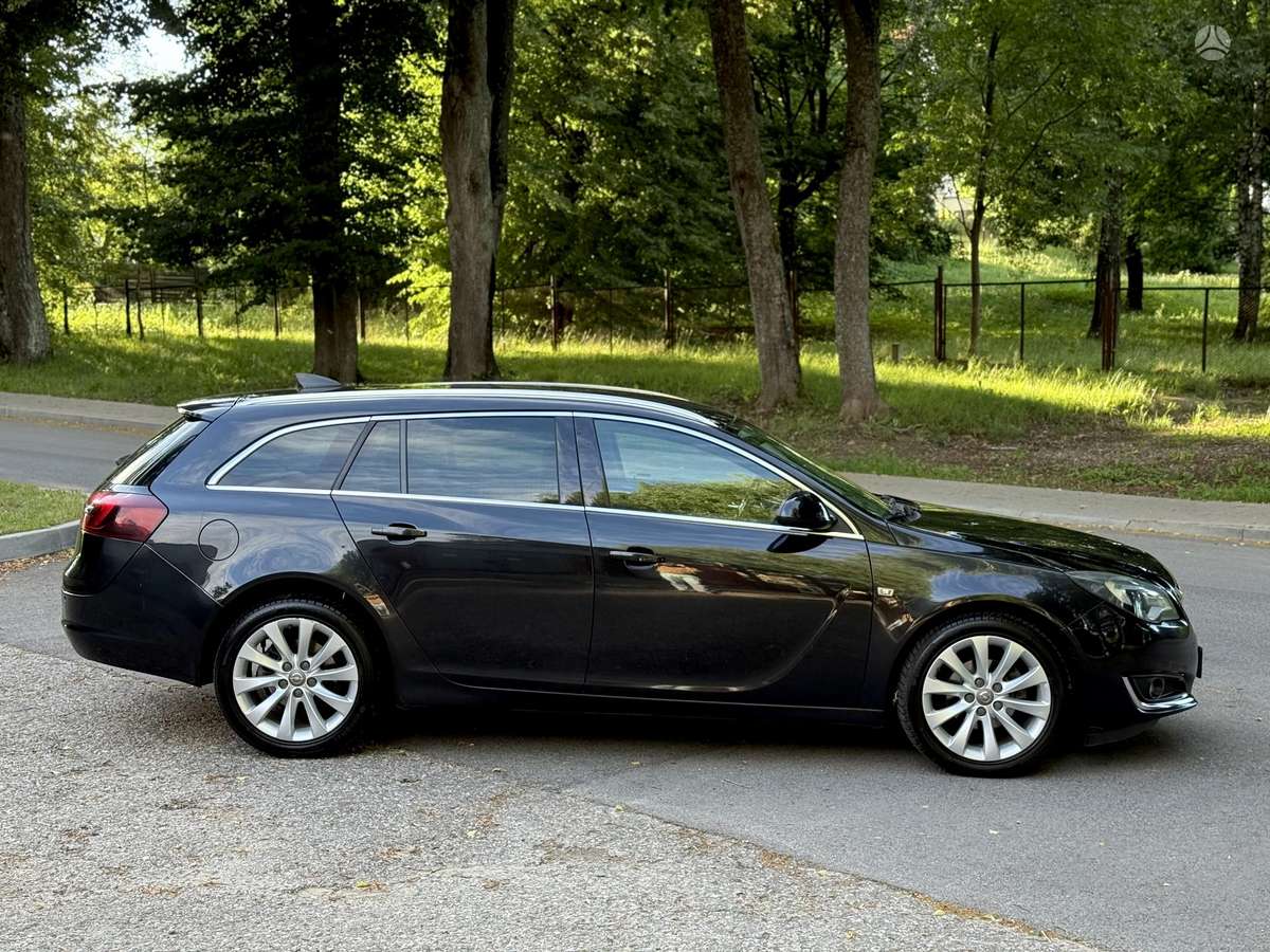 Opel Insignia, universalas