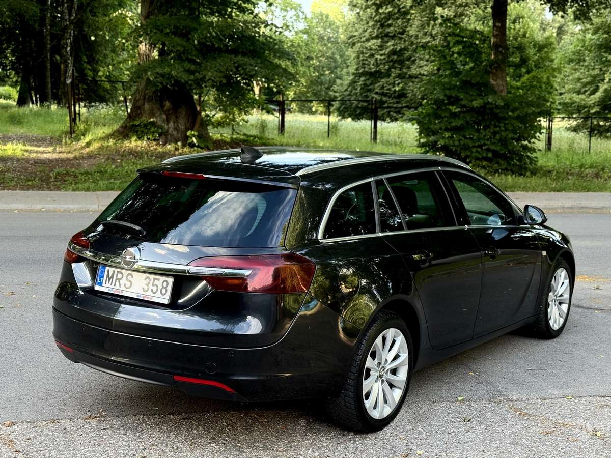 Opel Insignia, universalas