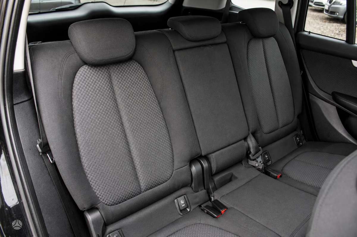 BMW 216, 1.6 l., Минивэн