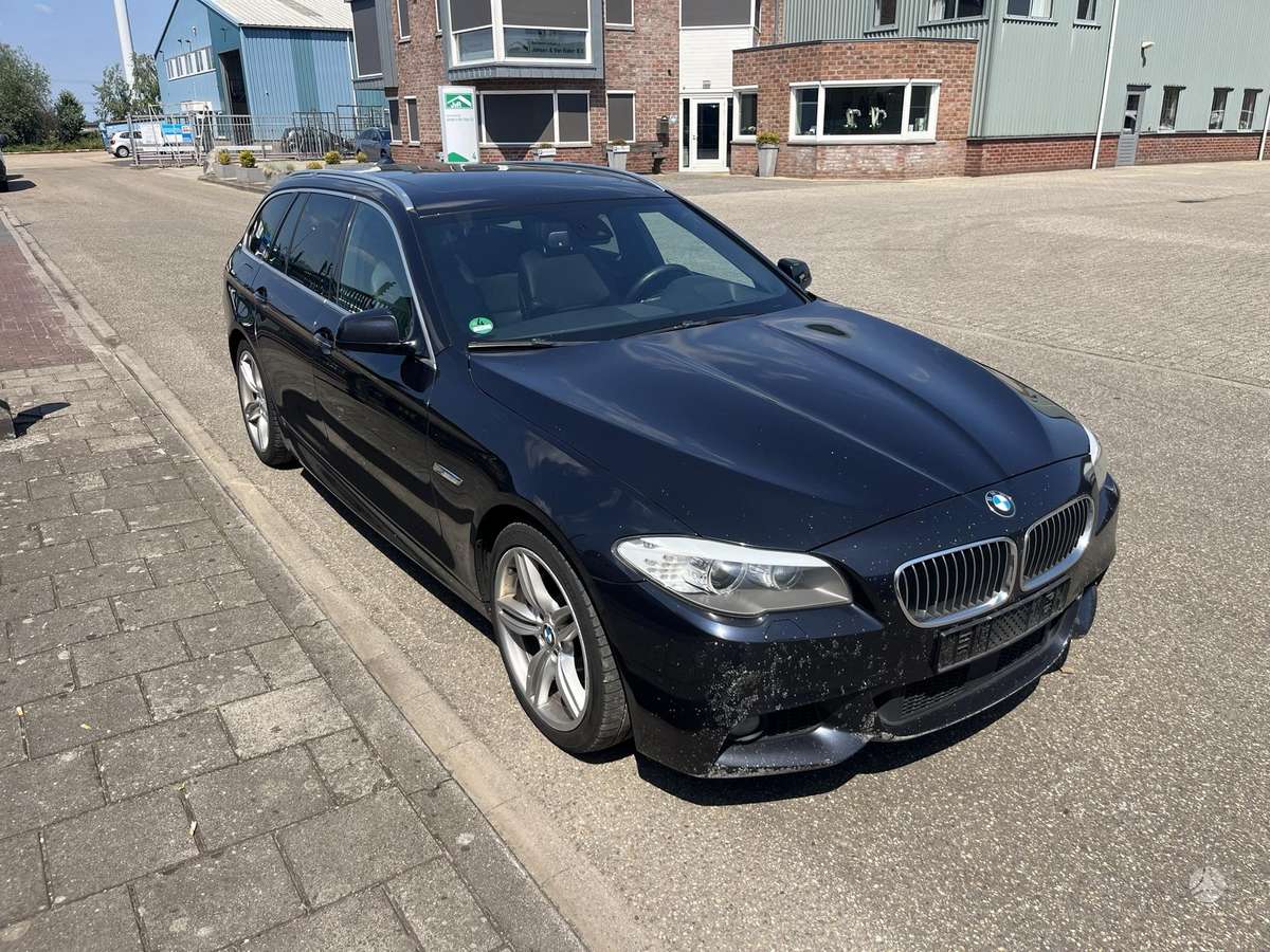 BMW 525, 3.0 l., Универсал