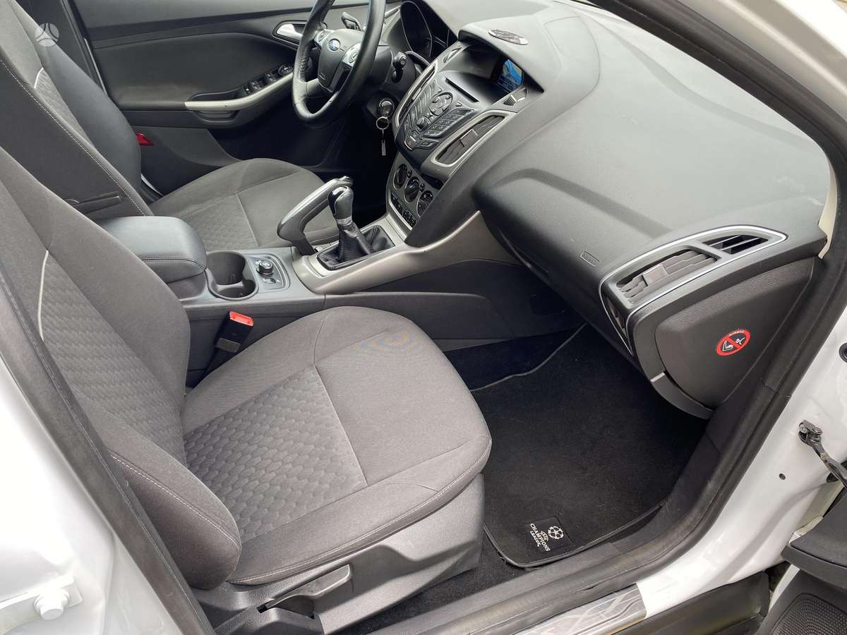 Ford Focus, 1.0 l., hečbekas