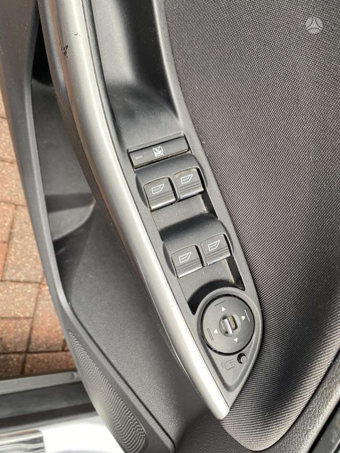 Ford Focus, 1.0 l., Хэтчбек