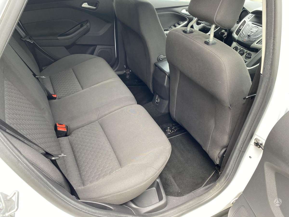 Ford Focus, 1.0 l., hatchback