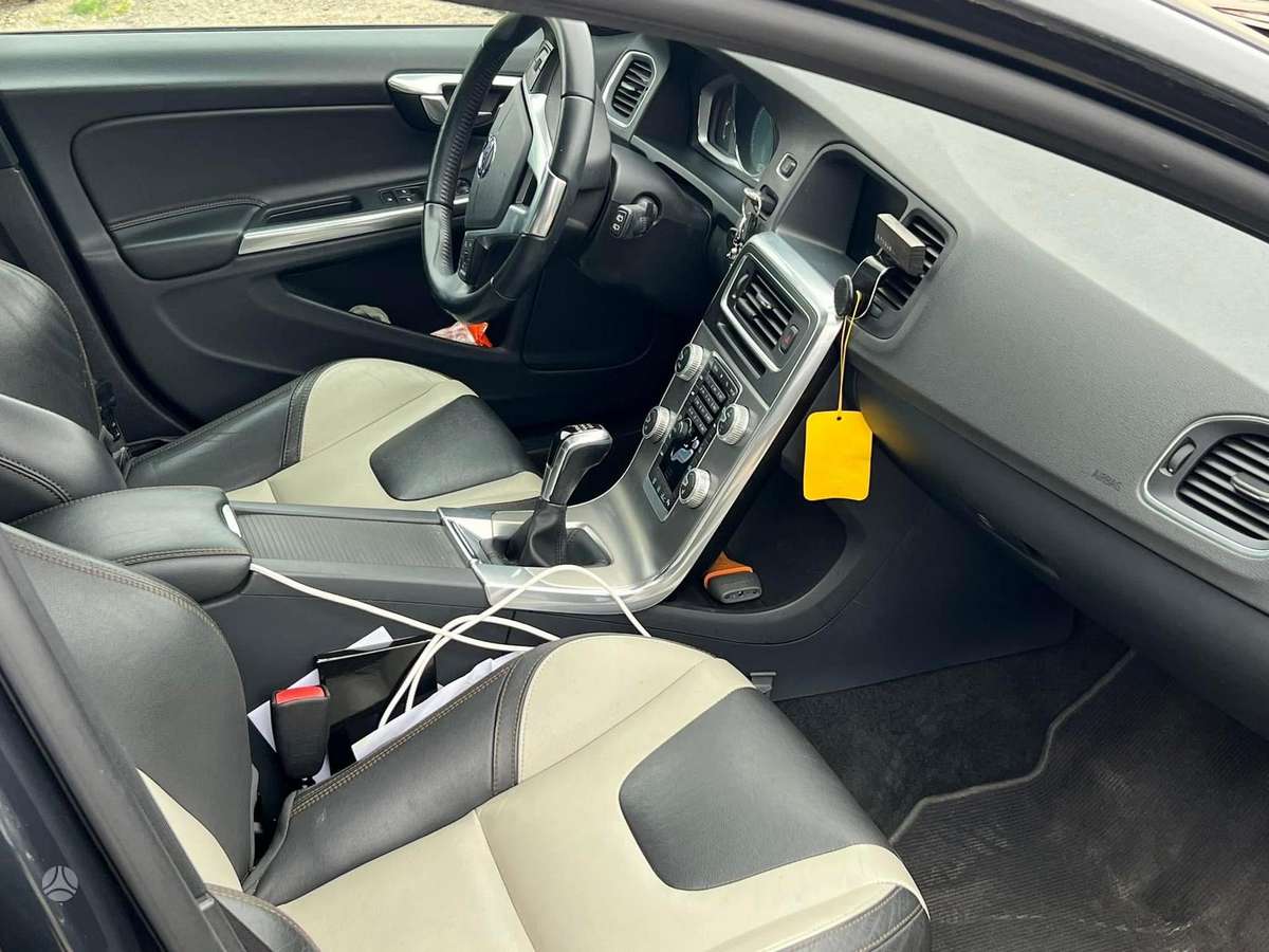 Volvo V60, 2.0 l., universalas