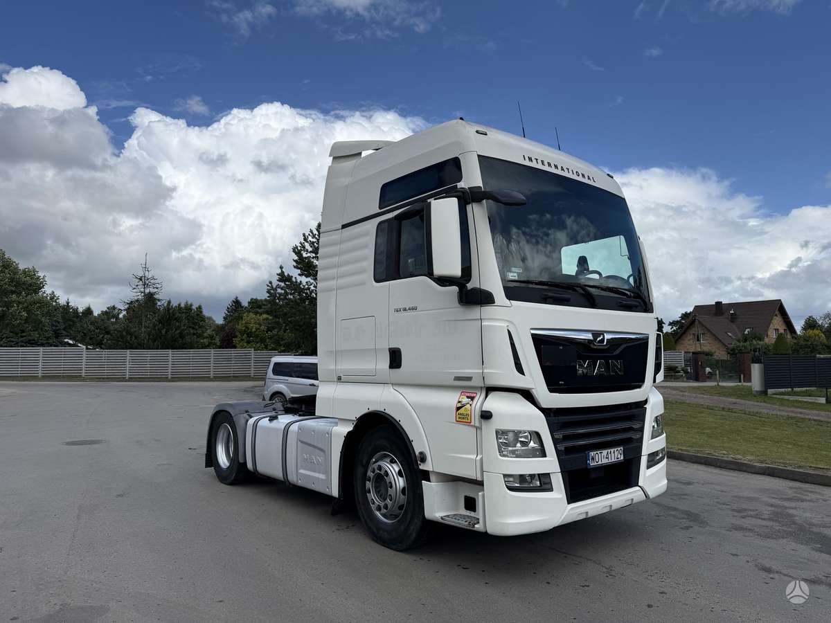 MAN TGX 18.460, 2 спальных места