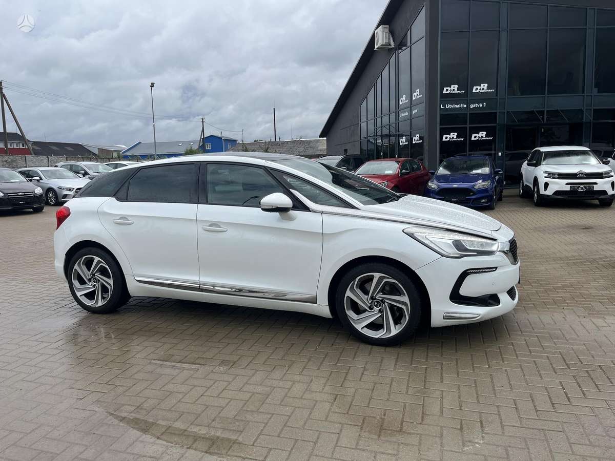 Citroen DS5, 2.0 l., hatchback