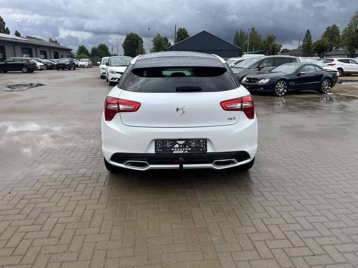 Citroen DS5, 2.0 l., Хэтчбек
