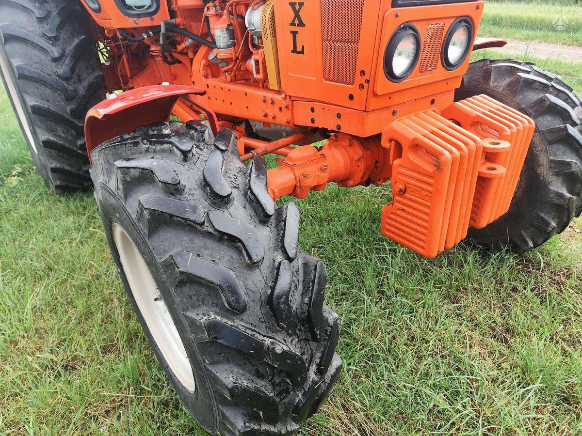 MTZ 562 Tik 452 Motovalandos, тракторы