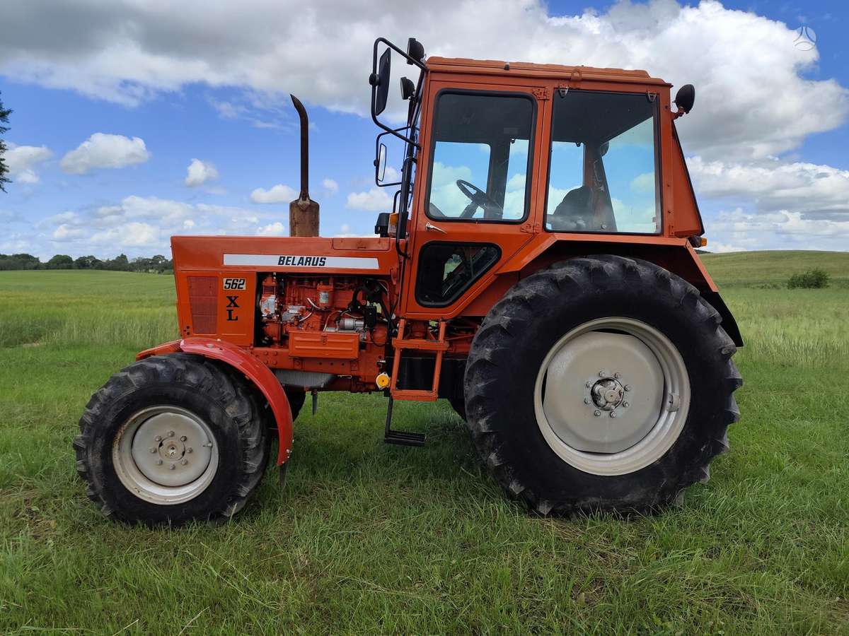 MTZ 562 Tik 452 Motovalandos, тракторы