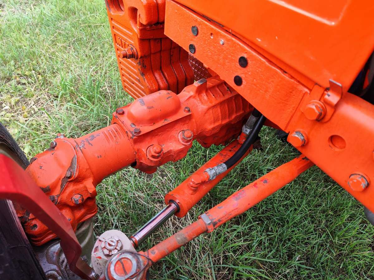 MTZ 562 Tik 452 Motovalandos, тракторы