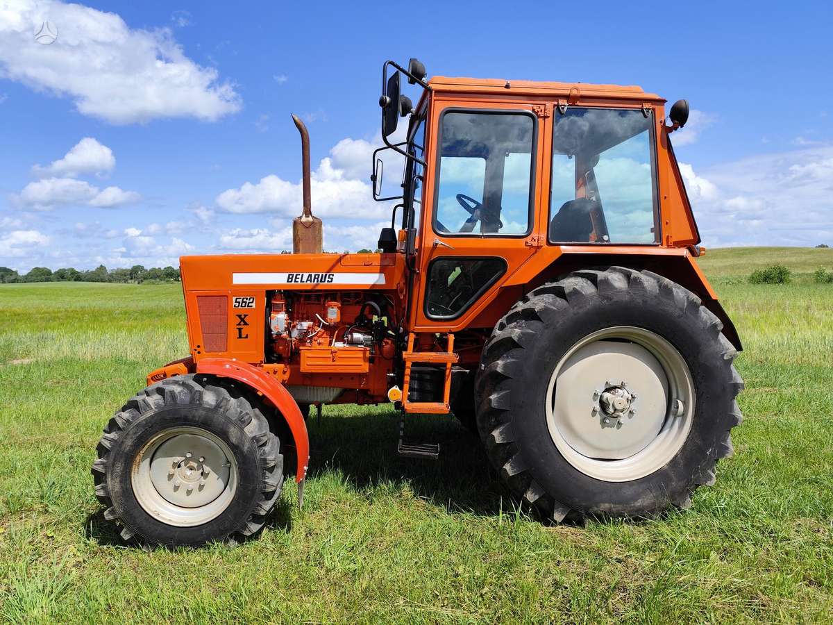 MTZ 562 Tik 452 Motovalandos, тракторы
