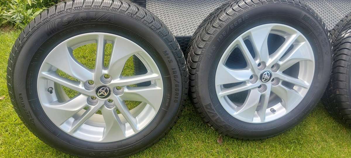 Toyota Yaris, light alloy, R15