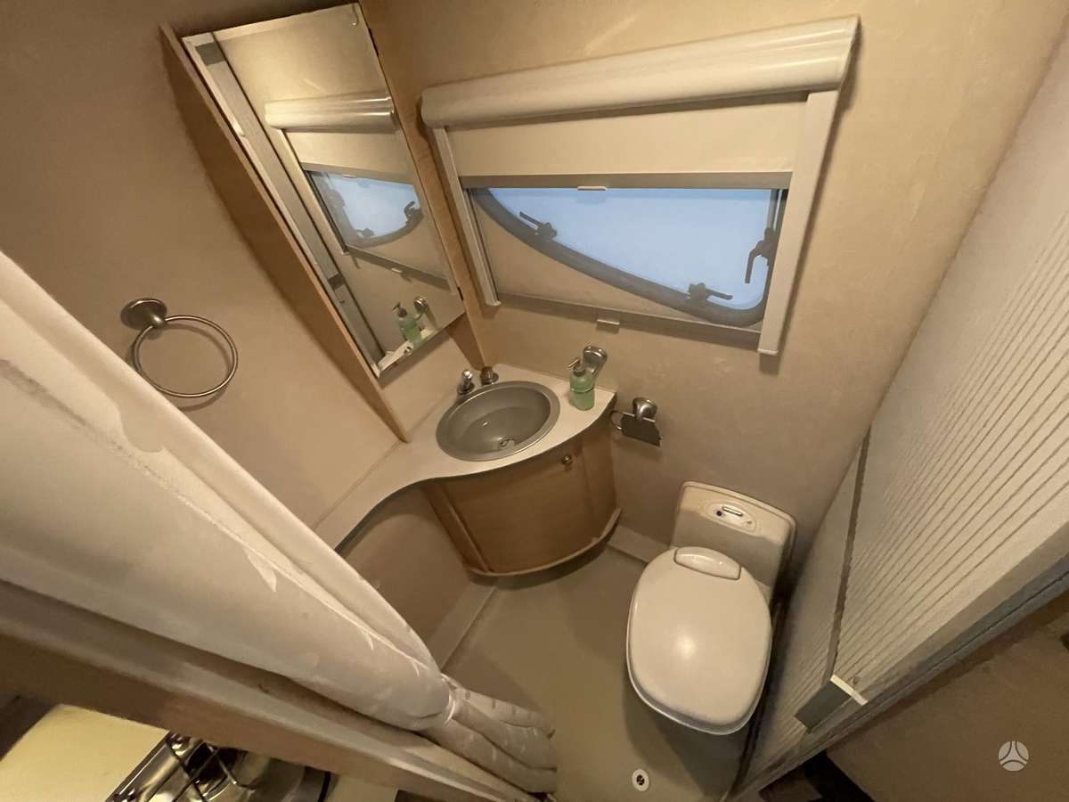 Adria Action. 341, caravans