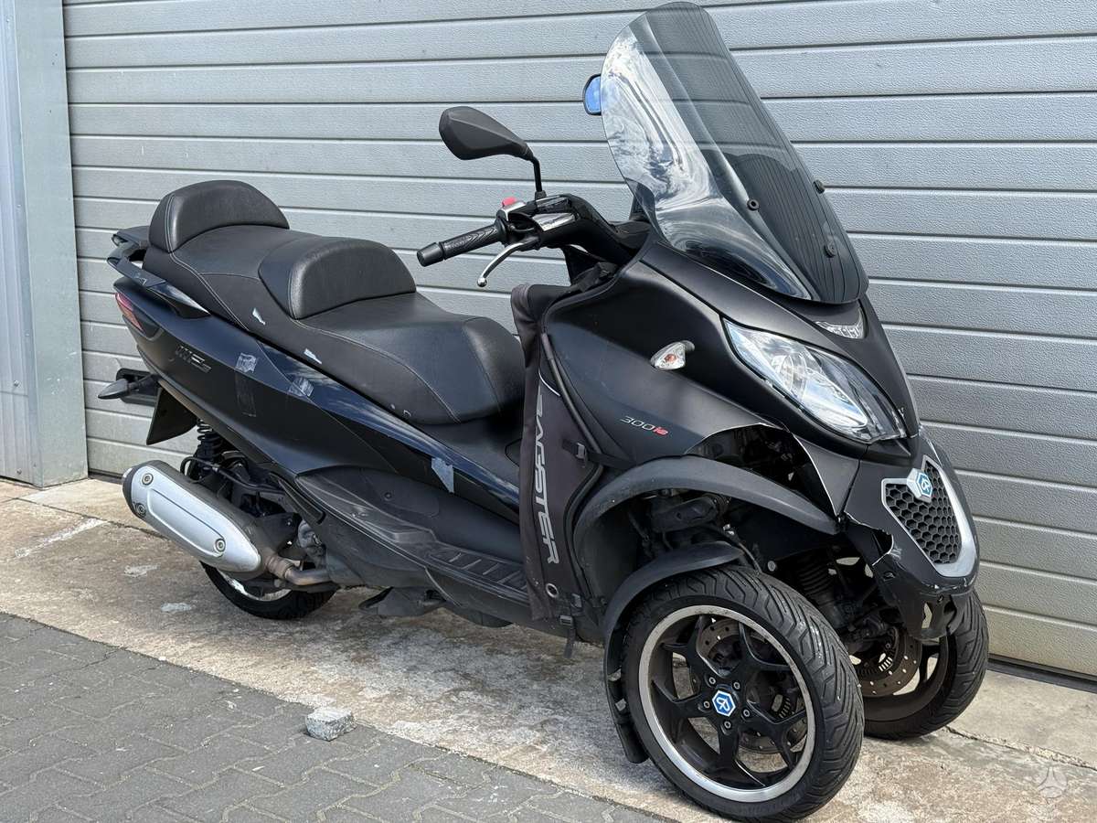 Piaggio MP3 300cc, triračiai