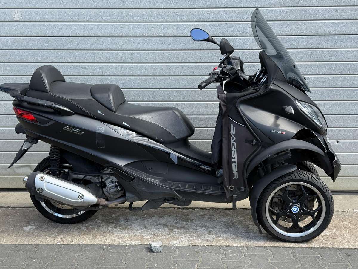 Piaggio MP3 300cc, triračiai