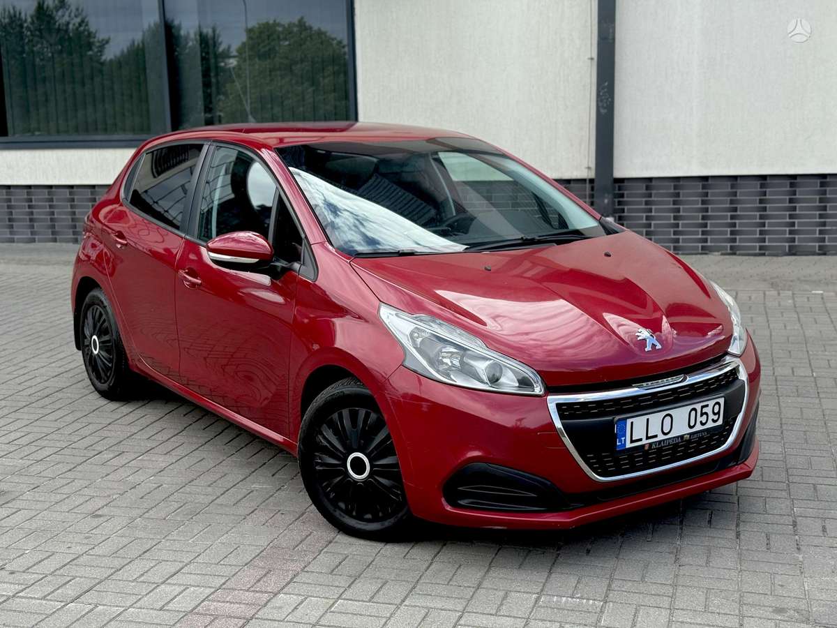 Peugeot 208, hatchback