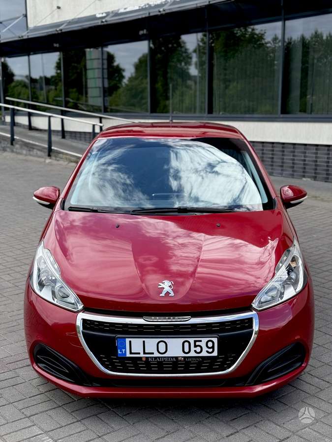 Peugeot 208, hatchback