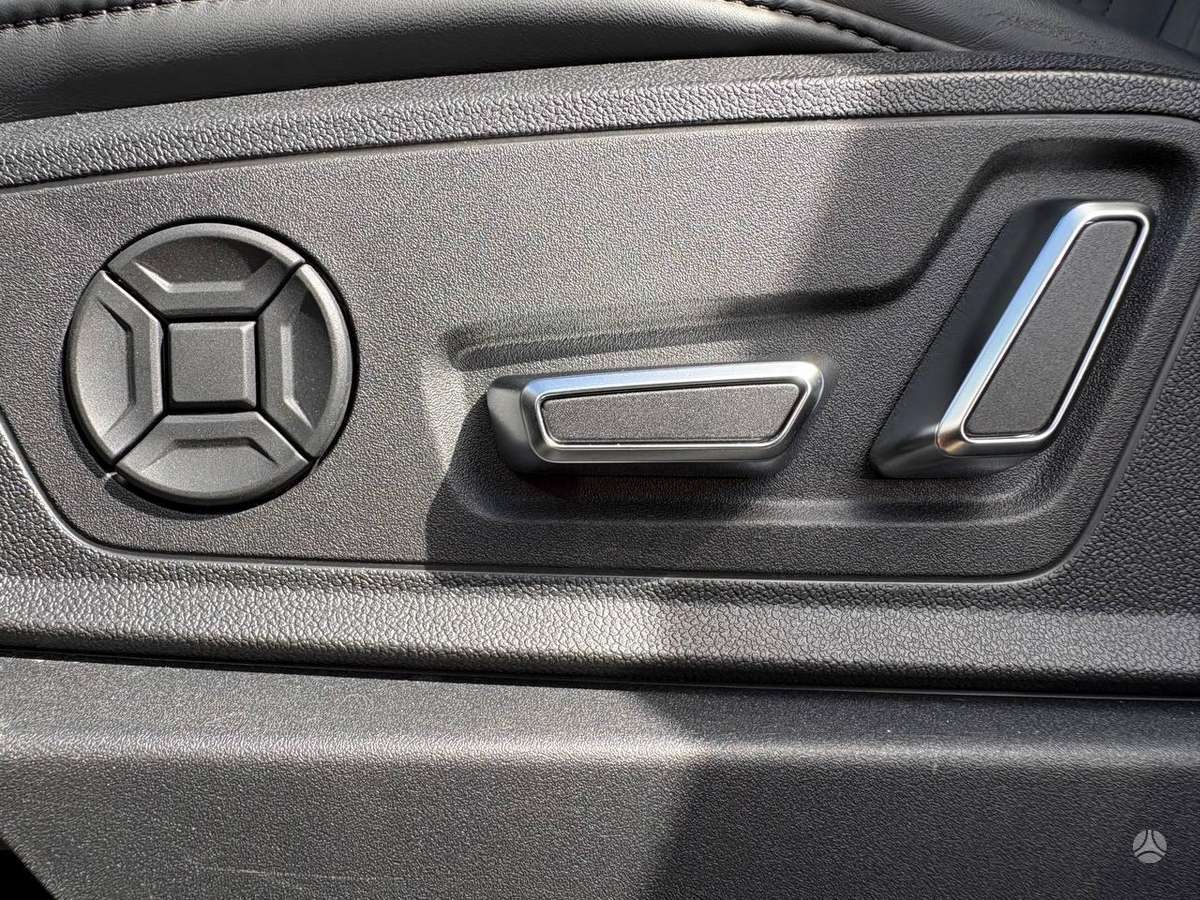 Audi e-tron, Внедорожник / Кроссовер