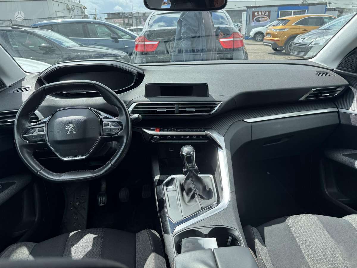 Peugeot 3008 - 8