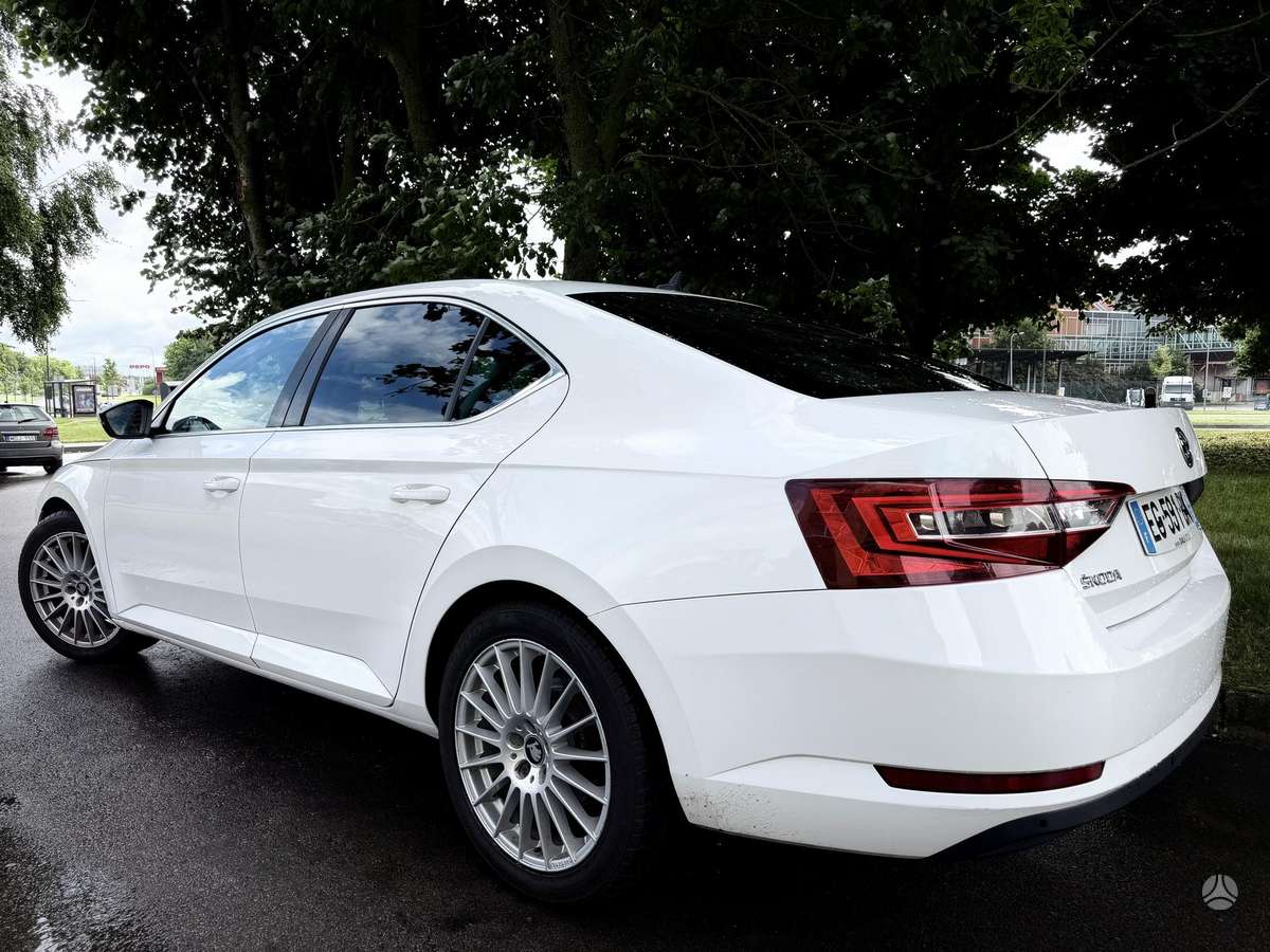 Skoda Superb, 2.0 l., hatchback