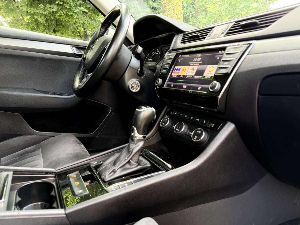 Skoda Superb, 2.0 l., Хэтчбек