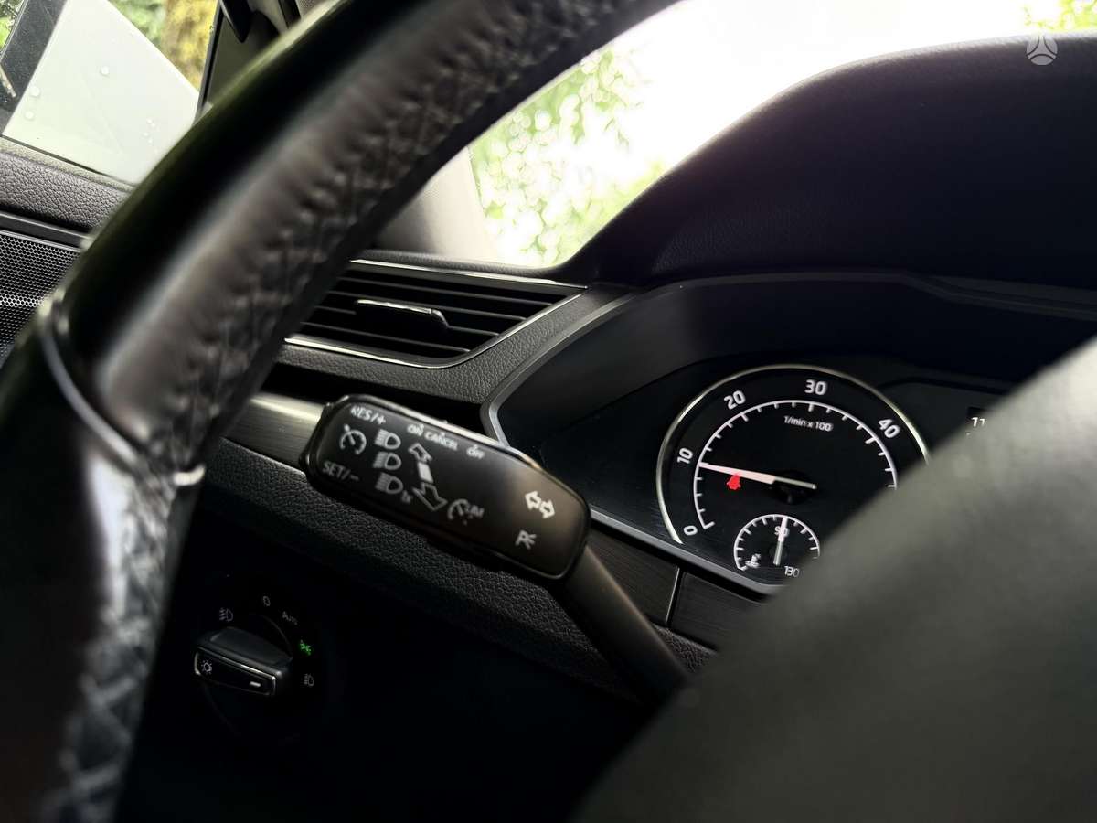Skoda Superb, 2.0 l., Хэтчбек