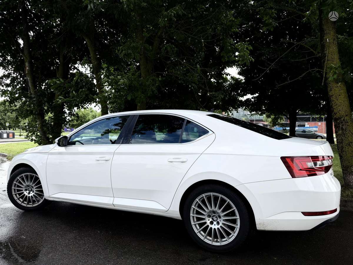 Skoda Superb, 2.0 l., hatchback