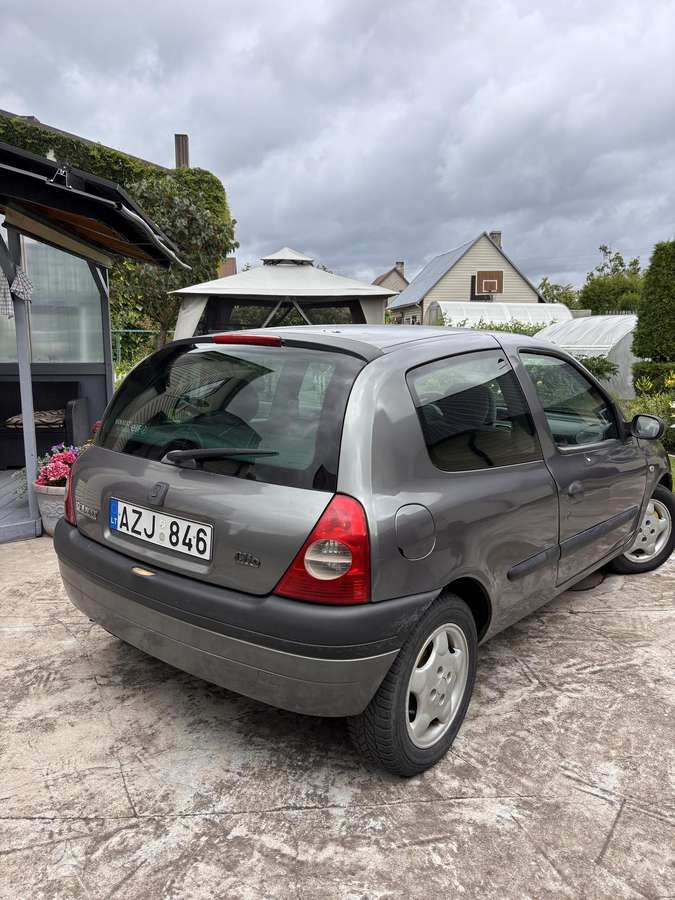 Renault Clio, coupe