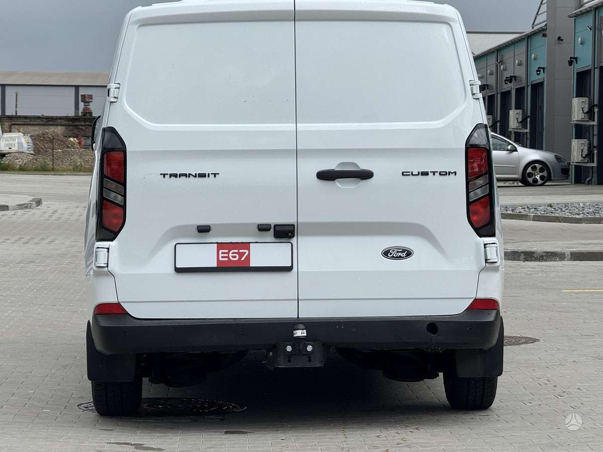 Ford Transit Custom, 2.0 l., Минивэн