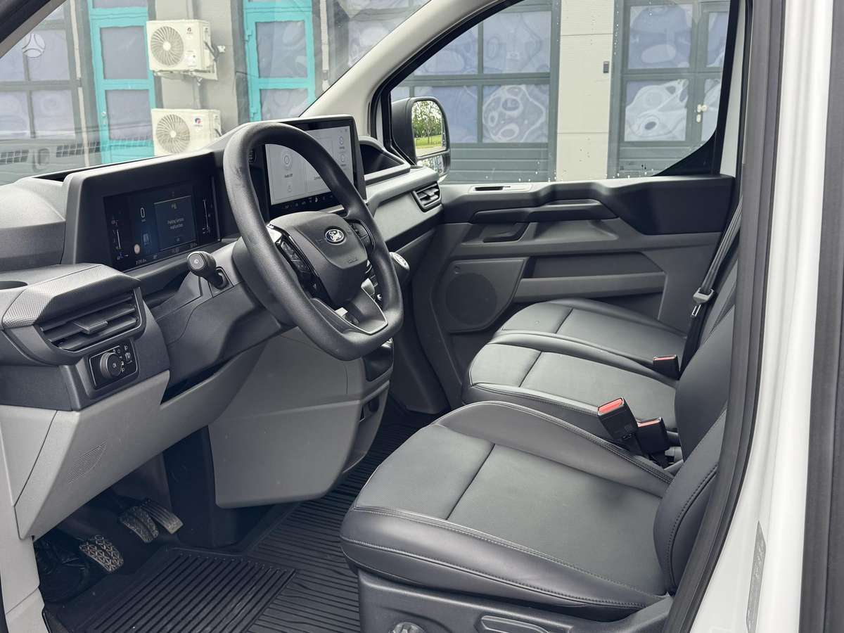 Ford Transit Custom, 2.0 l., Минивэн