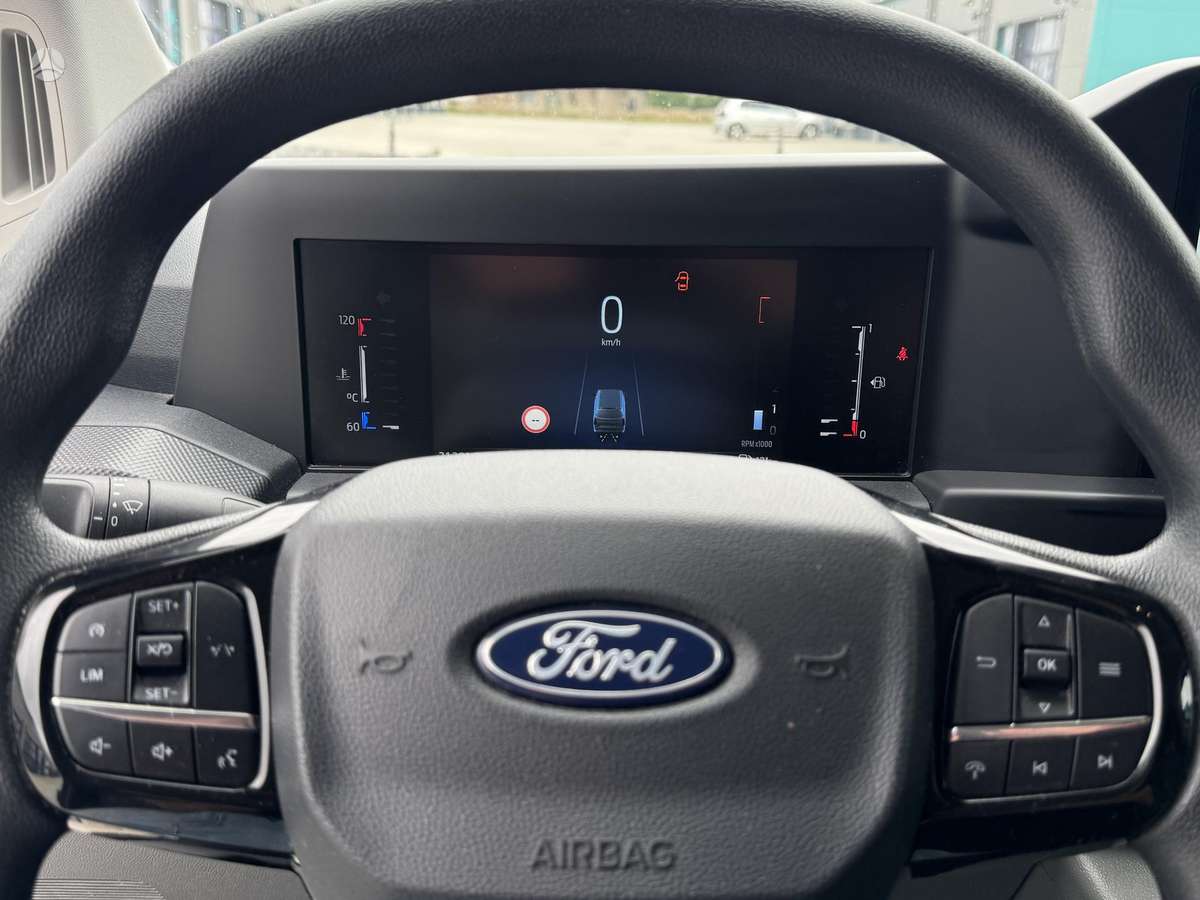 Ford Transit Custom, 2.0 l., Минивэн