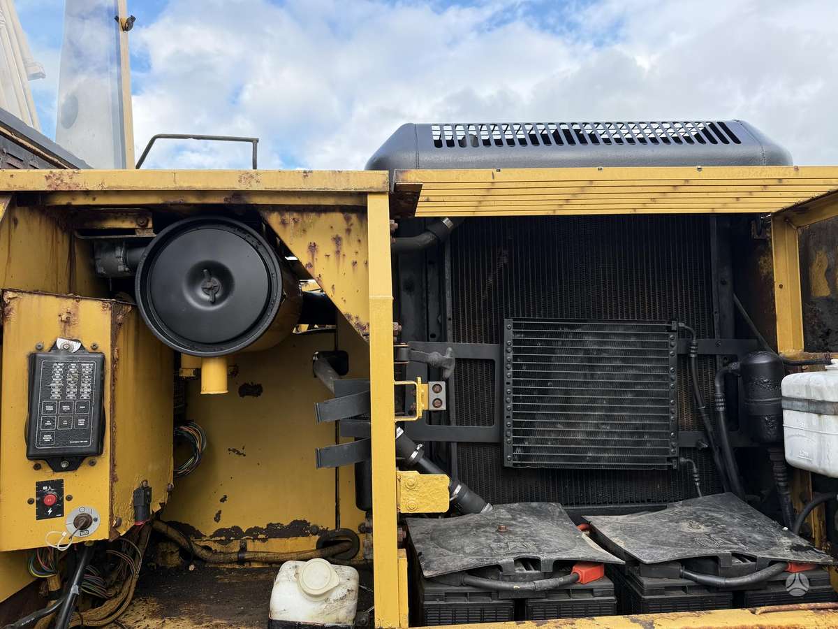 Caterpillar 322 BL , 26 ton, ekskavatoriai