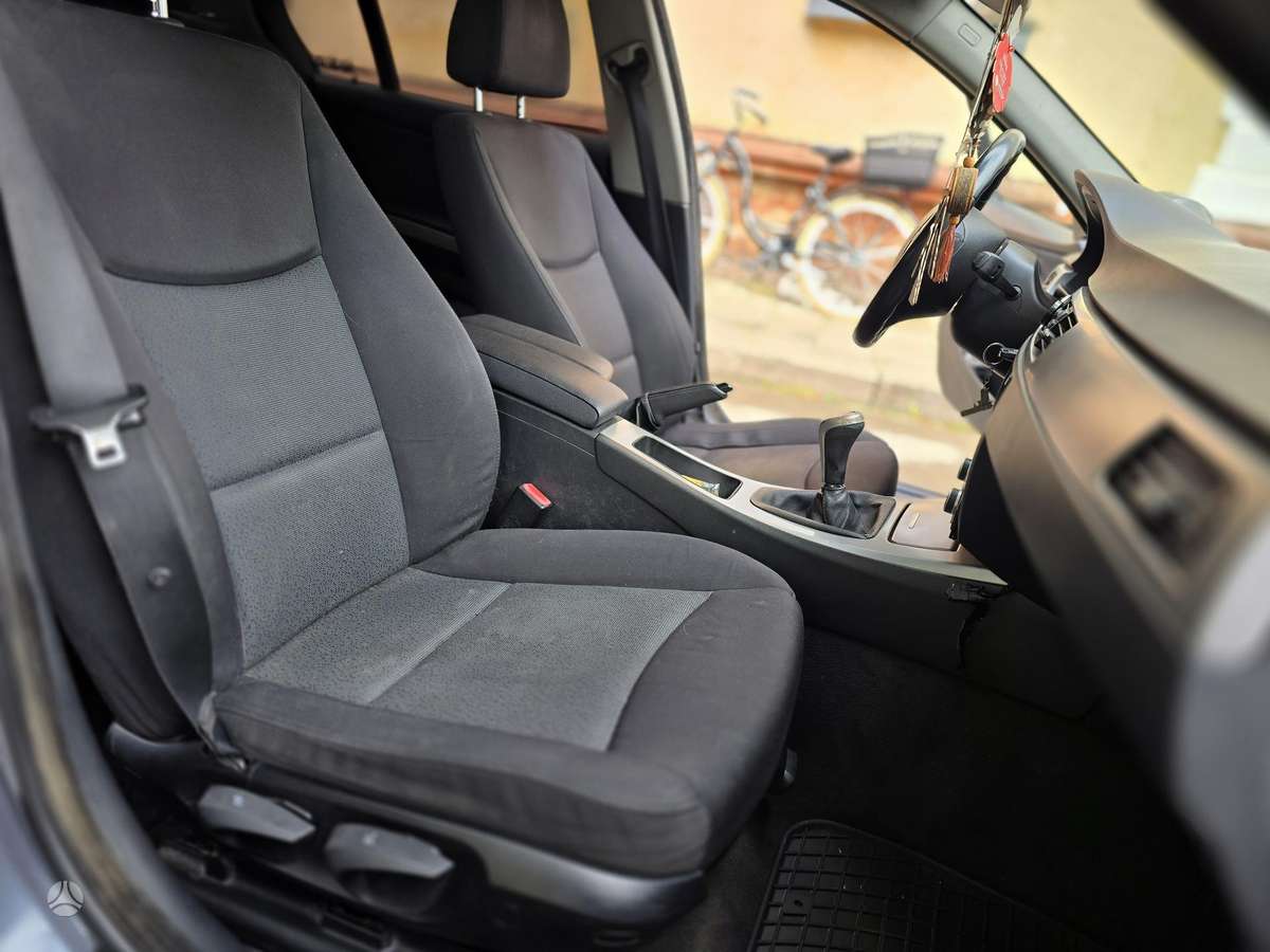 BMW 320, 2.0 l., Седан